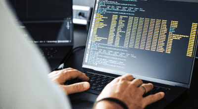 Läuft bei Ihnen noch COBOL? Glückwunsch! Sie haben alles richtig gemacht.