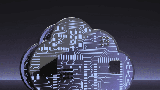 MLOps Beyond the Hype: Why Machine Learning Rarely Reaches Sustainable Production